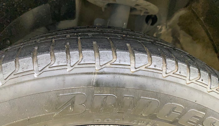 2019 Toyota Glanza V CVT, Petrol, Automatic, 29,733 km, Left Front Tyre Tread