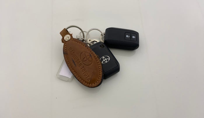 2019 Toyota Glanza V CVT, Petrol, Automatic, 29,733 km, Key Close Up