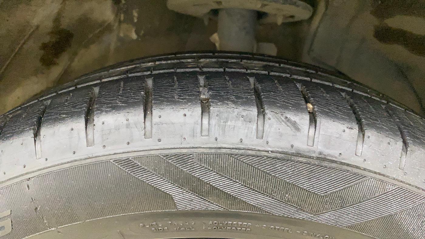 2019 Toyota Glanza V CVT, Petrol, Automatic, 29,733 km, Right Front Tyre Tread