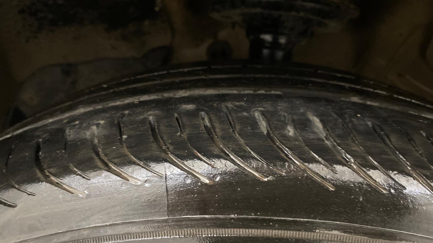 2020 MG HECTOR PLUS SHARP 2.0 DIESEL TURBO MT 6-STR, Diesel, Manual, 1,33,222 km, Left Front Tyre Tread