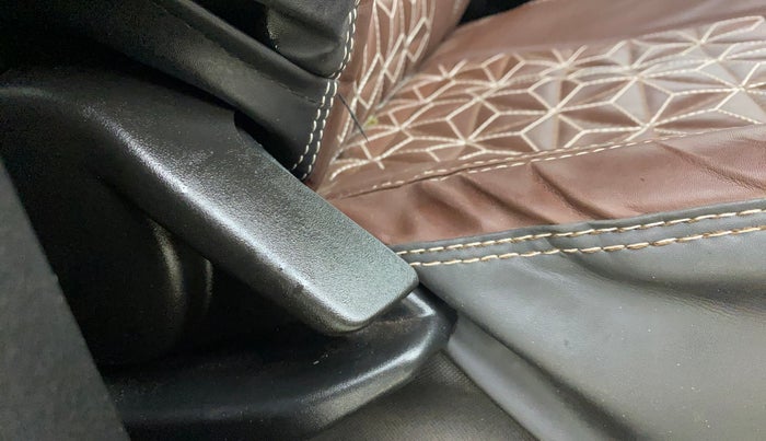 2016 Maruti Baleno DELTA PETROL 1.2, Petrol, Manual, 77,090 km, Driver Side Adjustment Panel