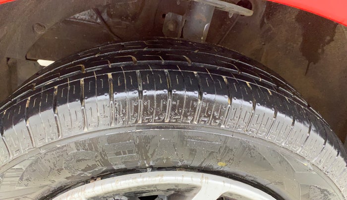 2016 Maruti Baleno DELTA PETROL 1.2, Petrol, Manual, 77,090 km, Left Front Tyre Tread