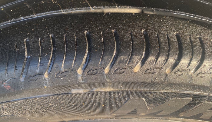 2023 Maruti New Wagon-R VXI CNG 1.0, CNG, Manual, 57,300 km, Right Rear Tyre Tread