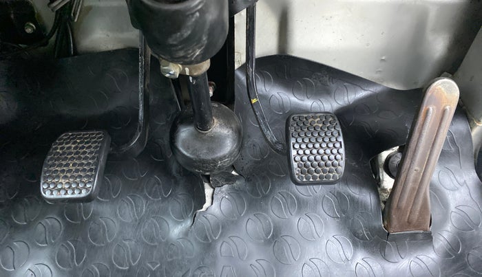 2016 Maruti OMNI E 8 STR, Petrol, Manual, 64,968 km, Pedals