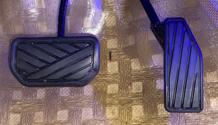 2018 Maruti Dzire ZXI Plus AMT, Petrol, Automatic, 28,319 km, Pedals