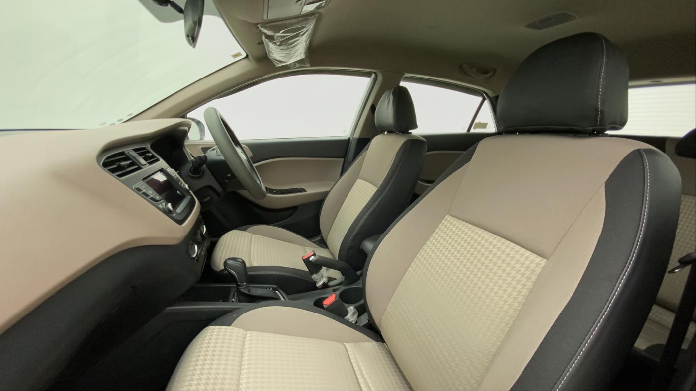 2019 Hyundai Elite i20 SPORTZ PLUS  1.2 CVT, Petrol, Automatic, 17,755 km, Right Side Front Door Cabin