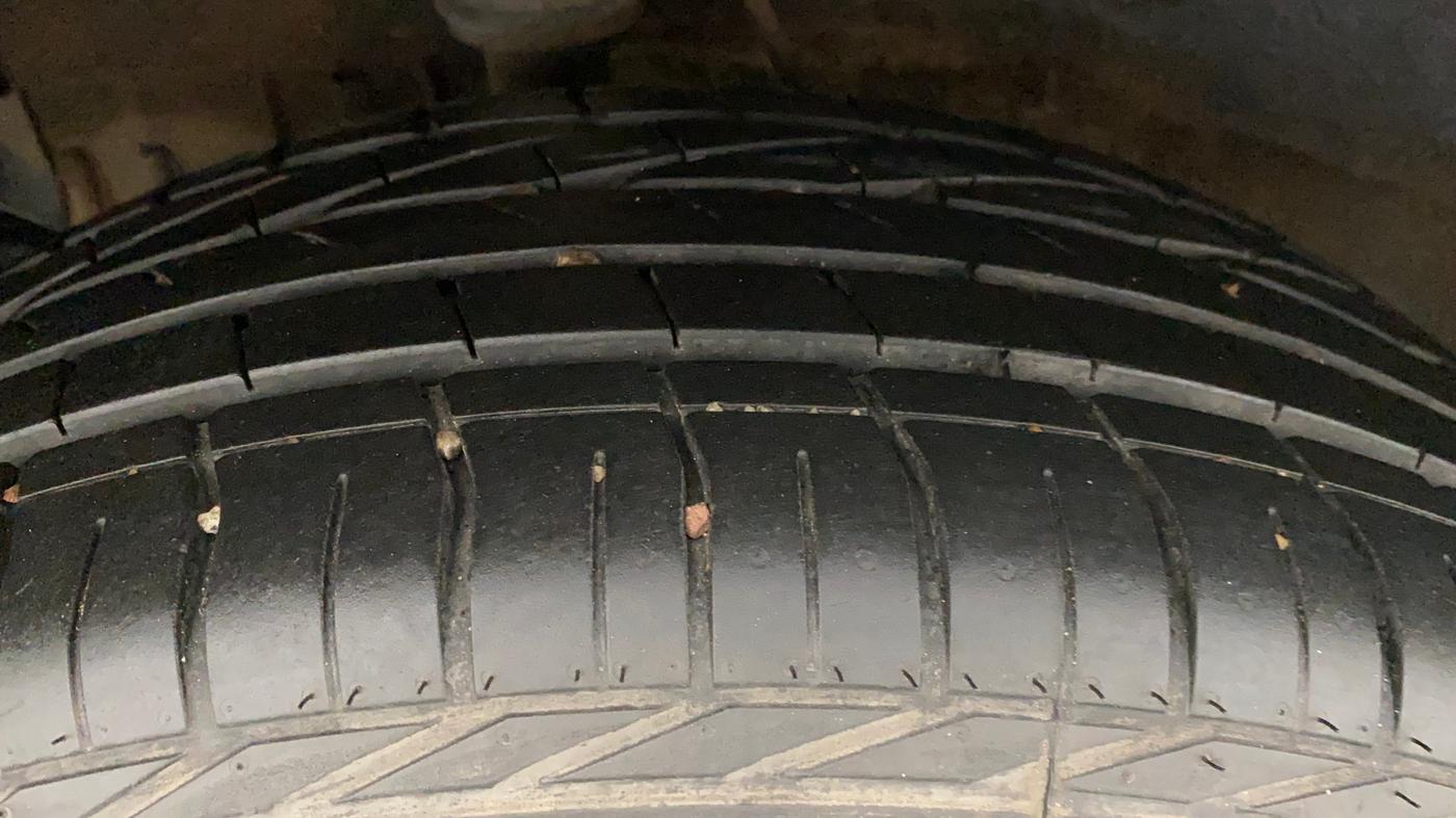 2021 Tata NEXON XZA PLUS (O) PETROL DUAL TONE, Petrol, Automatic, 11,451 km, Right Rear Tyre Tread