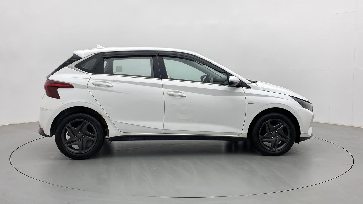 2020 Hyundai NEW I20 SPORTZ 1.2 AT, Petrol, Automatic, 76,360 km, Right Side View