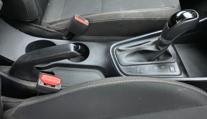 2020 Hyundai NEW I20 SPORTZ 1.2 AT, Petrol, Automatic, 76,360 km, Gear Lever
