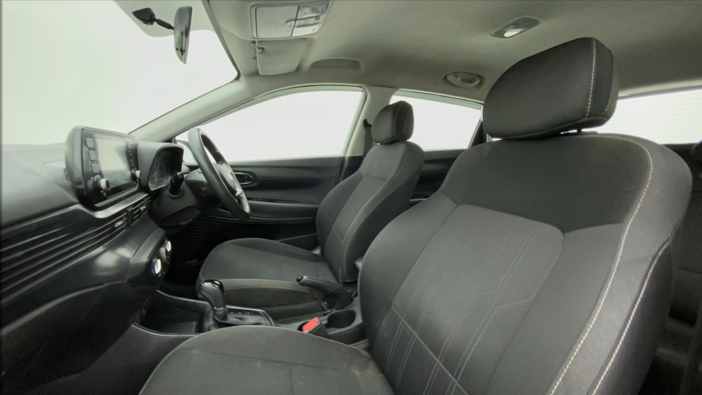 2020 Hyundai NEW I20 SPORTZ 1.2 AT, Petrol, Automatic, 76,360 km, Right Side Front Door Cabin