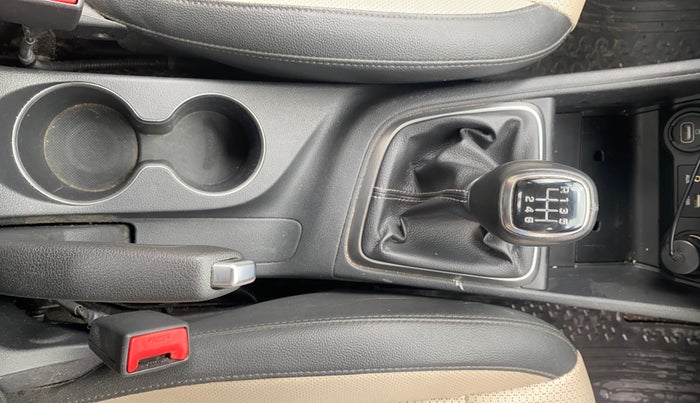 2019 Hyundai Verna 1.6 VTVT SX O, Petrol, Manual, 57,227 km, Gear Lever