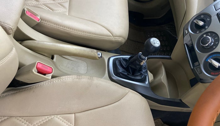 2013 Honda City 1.5L I-VTEC S MT, Petrol, Manual, 54,659 km, Gear Lever