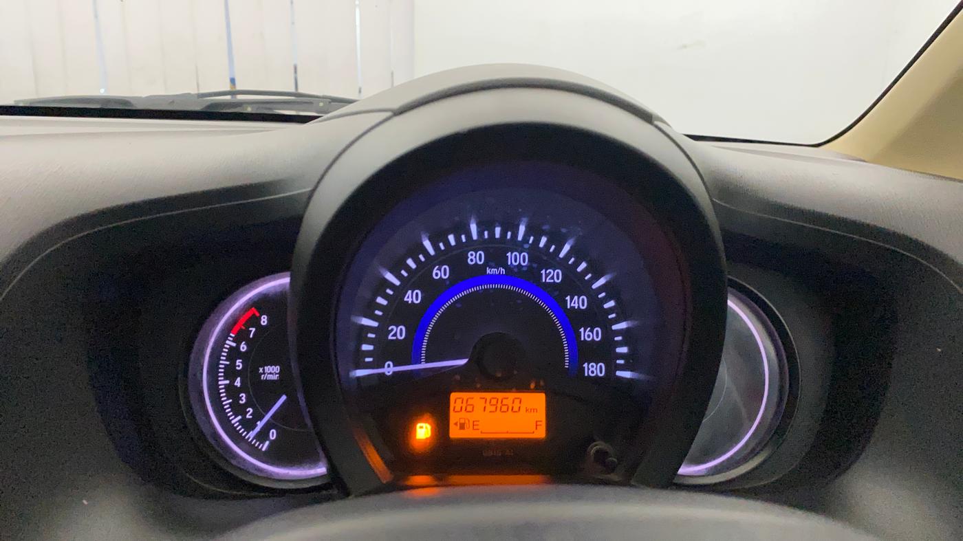 2015 Honda Brio VX MT, Petrol, Manual, 67,927 km, Odometer Image