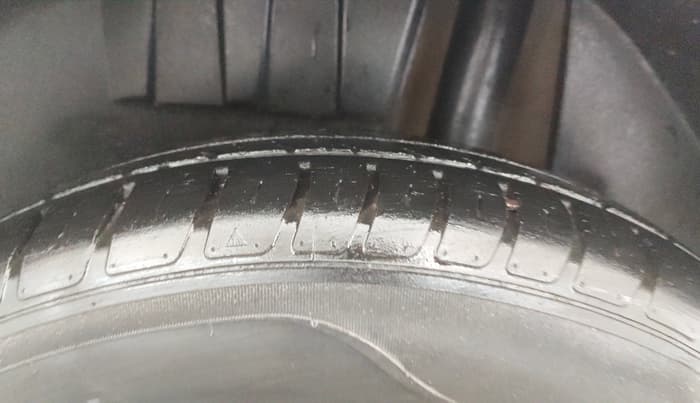2019 Maruti Dzire VXI AMT, Petrol, Automatic, 38,987 km, Left Rear Tyre Tread