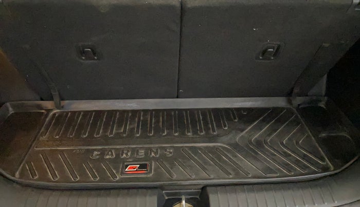 2022 KIA CARENS PRESTIGE 1.4 PETROL 7 STR, Petrol, Manual, 30,835 km, Boot Inside