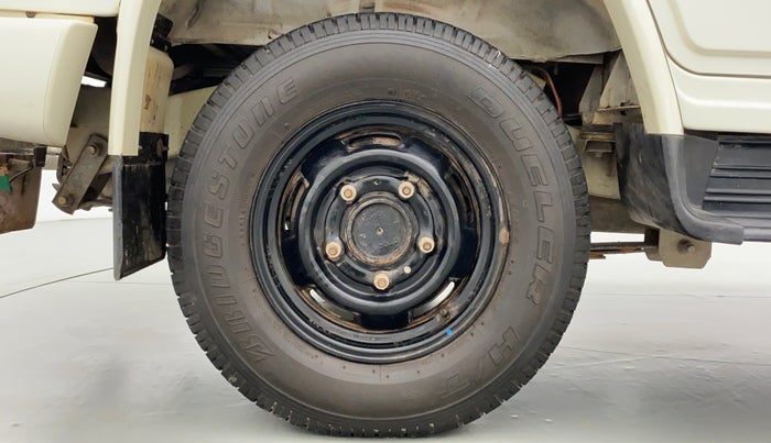 2019 Mahindra Bolero POWER+ SLE, Diesel, Manual, Right Rear Wheel