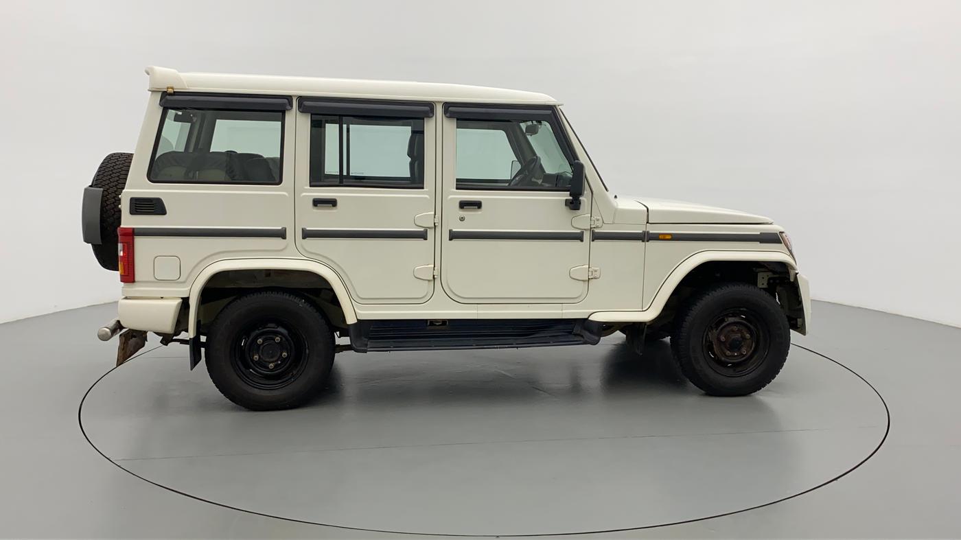 2019 Mahindra Bolero POWER+ SLE, Diesel, Manual, Right Side View