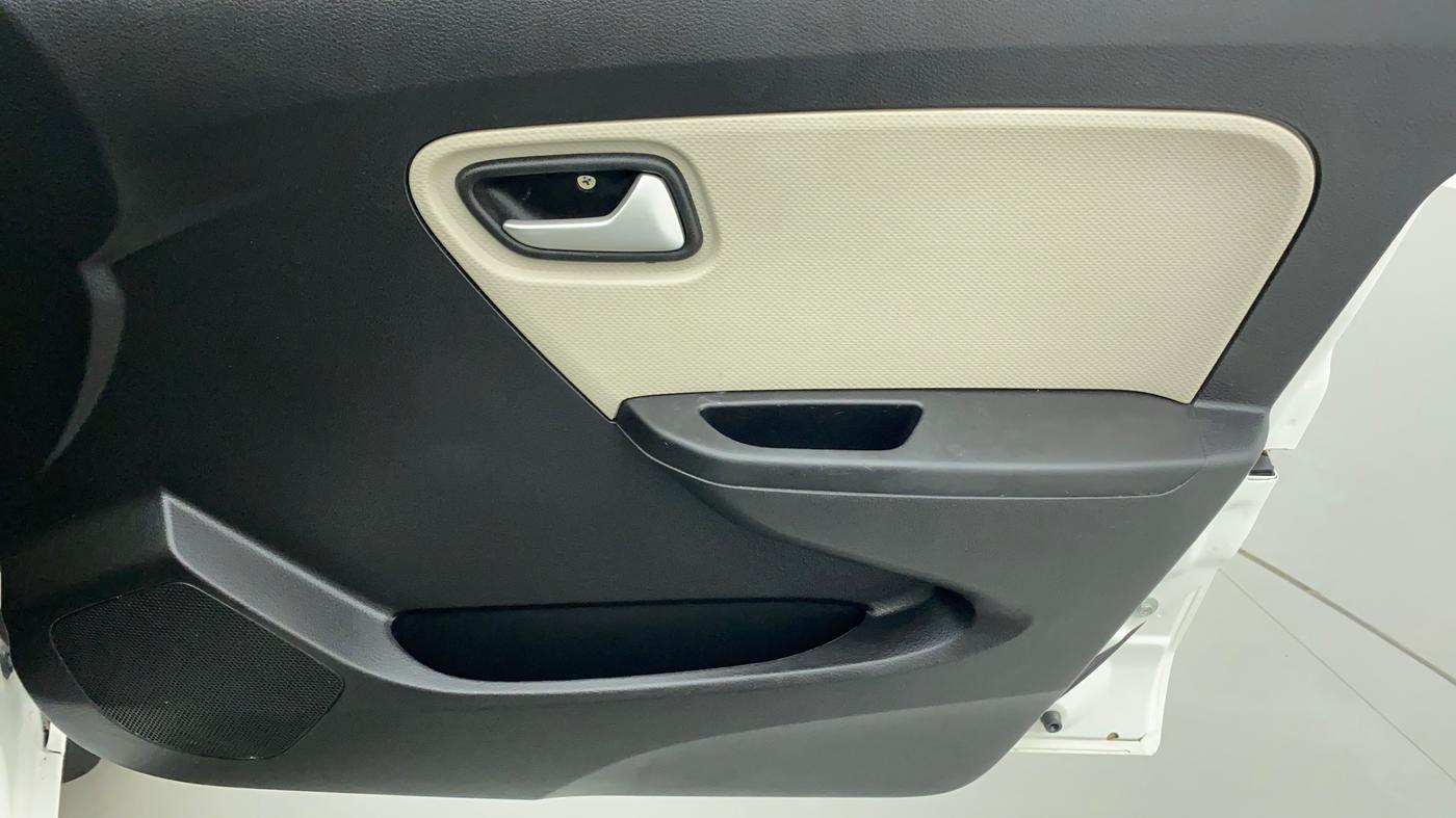 2020 Maruti Alto LXI, Petrol, Manual, 7,214 km, Driver Side Door Panels Controls