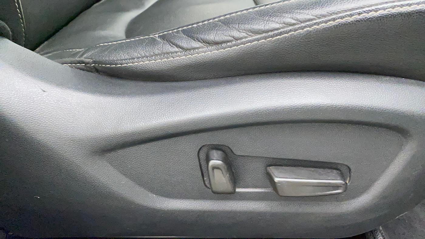2019 Hyundai Creta SX (O) 1.6 PETROL, Petrol, Manual, 43,975 km, Driver Side Adjustment Panel