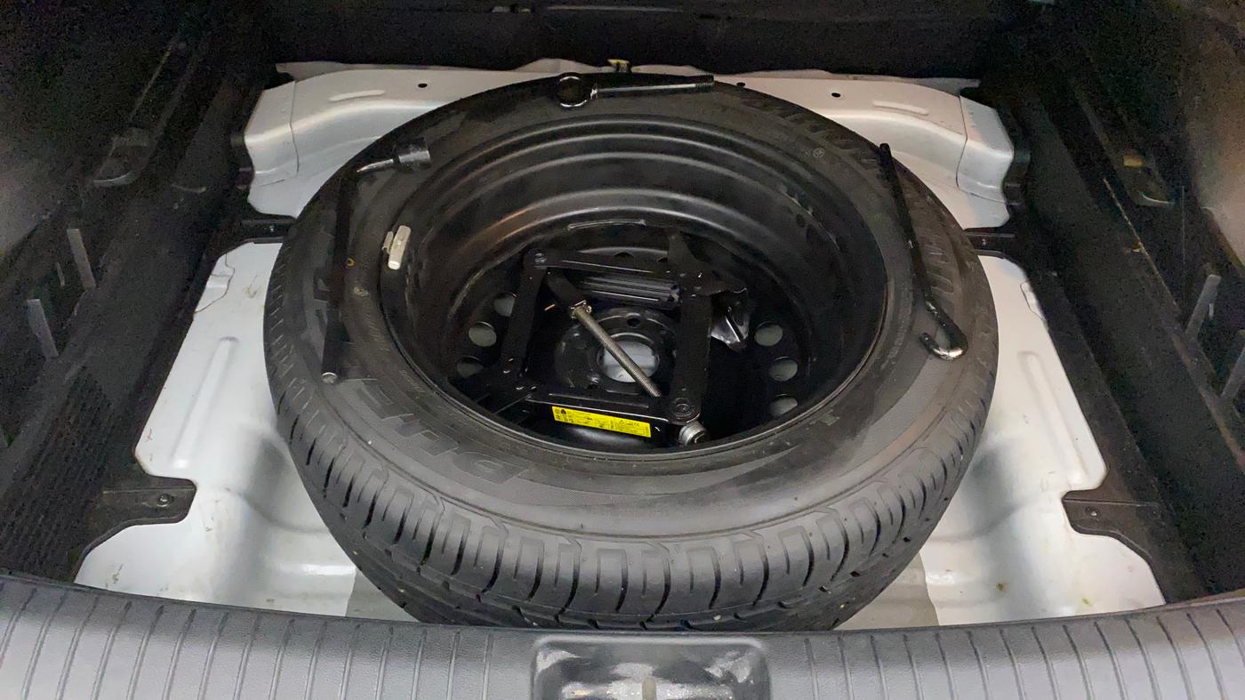 2019 Hyundai Creta SX (O) 1.6 PETROL, Petrol, Manual, 43,975 km, Spare Tyre