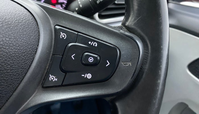 2020 Tata ALTROZ XZ (O) PETROL, Petrol, Manual, 82,072 km, Adaptive Cruise Control