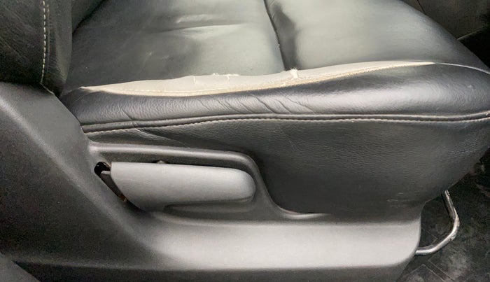 2015 Maruti Swift VXI, Petrol, Manual, 50,888 km, Driver Side Adjustment Panel