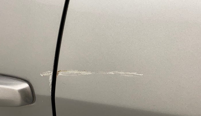 2015 Maruti Swift VXI, Petrol, Manual, 50,888 km, Rear left door - Minor scratches