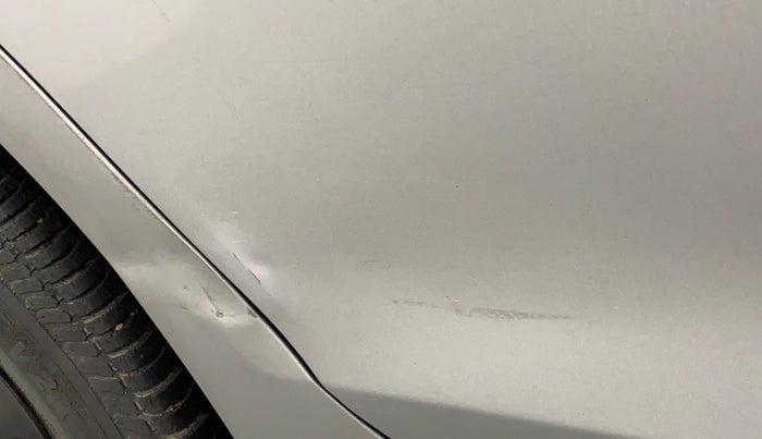 2015 Maruti Swift VXI, Petrol, Manual, 50,888 km, Right rear door - Slightly dented