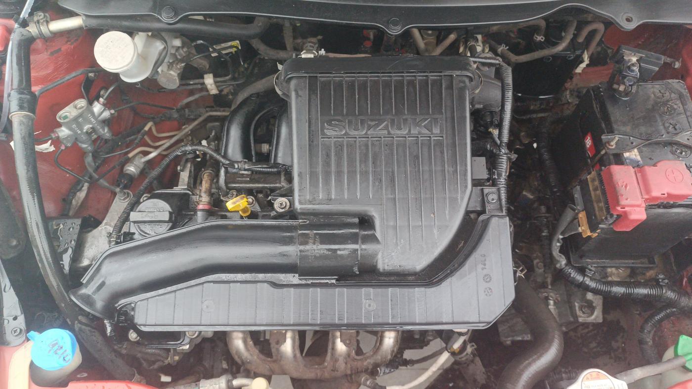 2017 Maruti Swift VXI, Petrol, Manual, 71,846 km, Engine View