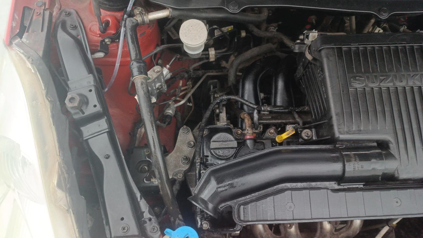 2017 Maruti Swift VXI, Petrol, Manual, 71,846 km, Engine View - Right