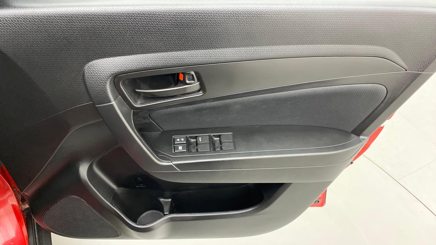 2021 Maruti Vitara Brezza VXI, Petrol, Manual, 12,670 km, Driver Side Door Panels Control