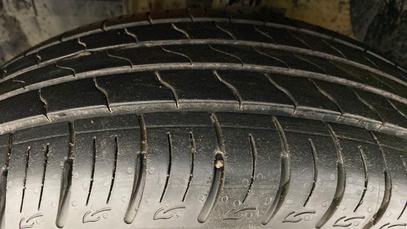 2021 Maruti Vitara Brezza VXI, Petrol, Manual, 12,670 km, Left Front Tyre Tread