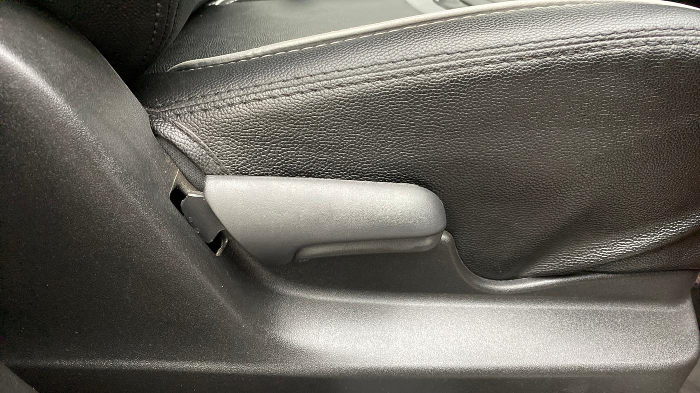 2021 Maruti Vitara Brezza VXI, Petrol, Manual, 12,670 km, Driver Side Adjustment Panel