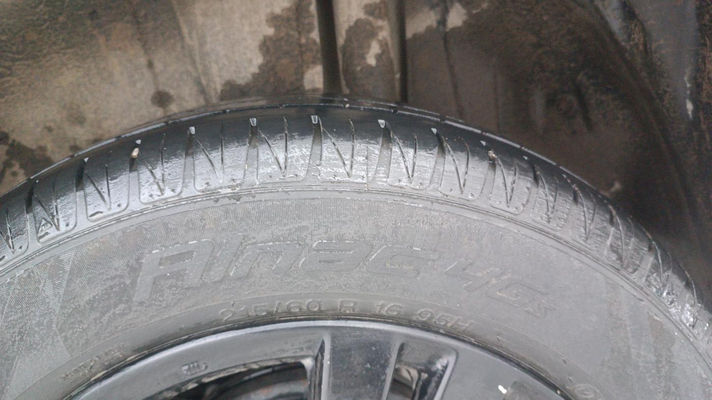 2019 Maruti Vitara Brezza ZDI PLUS, Diesel, Manual, 69,823 km, Left Rear Tyre Tread
