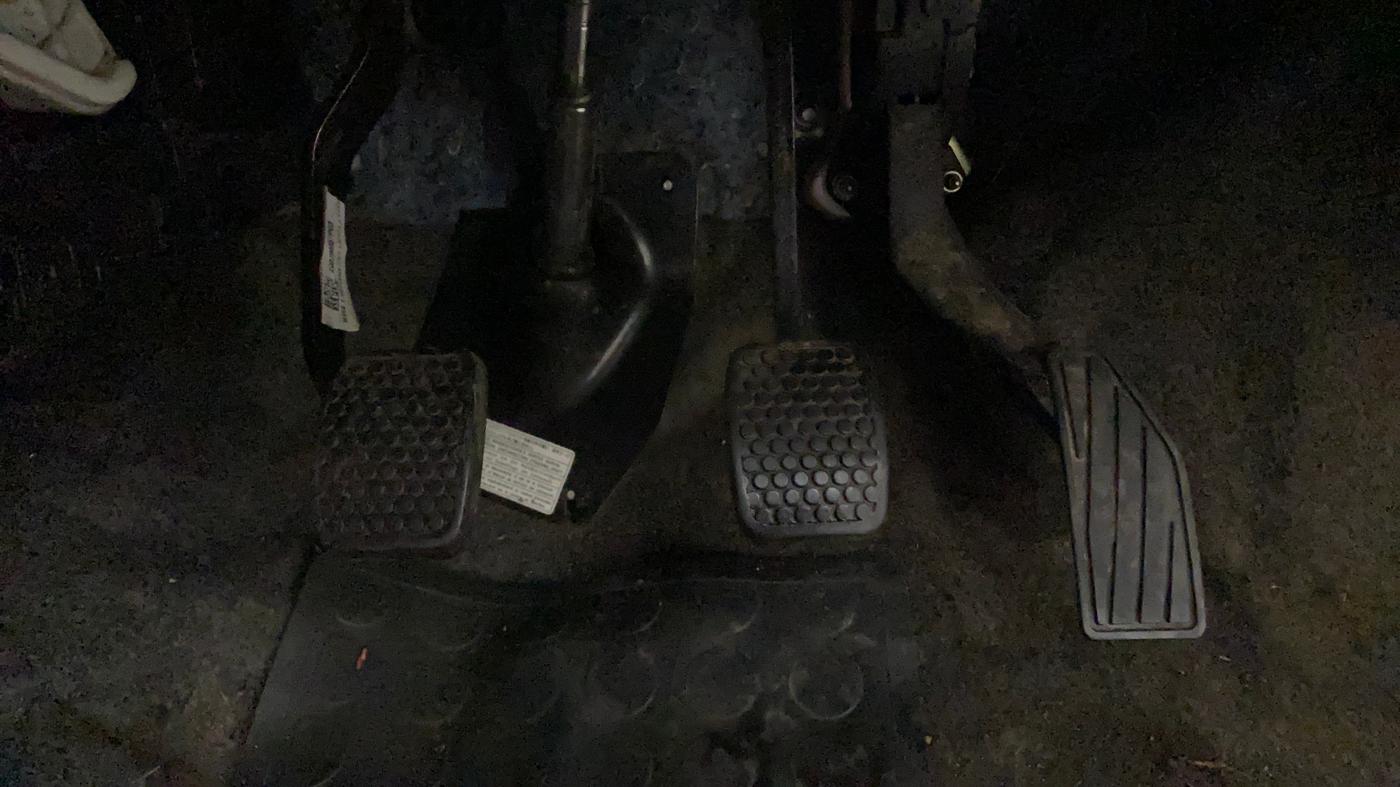 2022 Maruti Alto VXI, Petrol, Manual, 19,497 km, Pedals