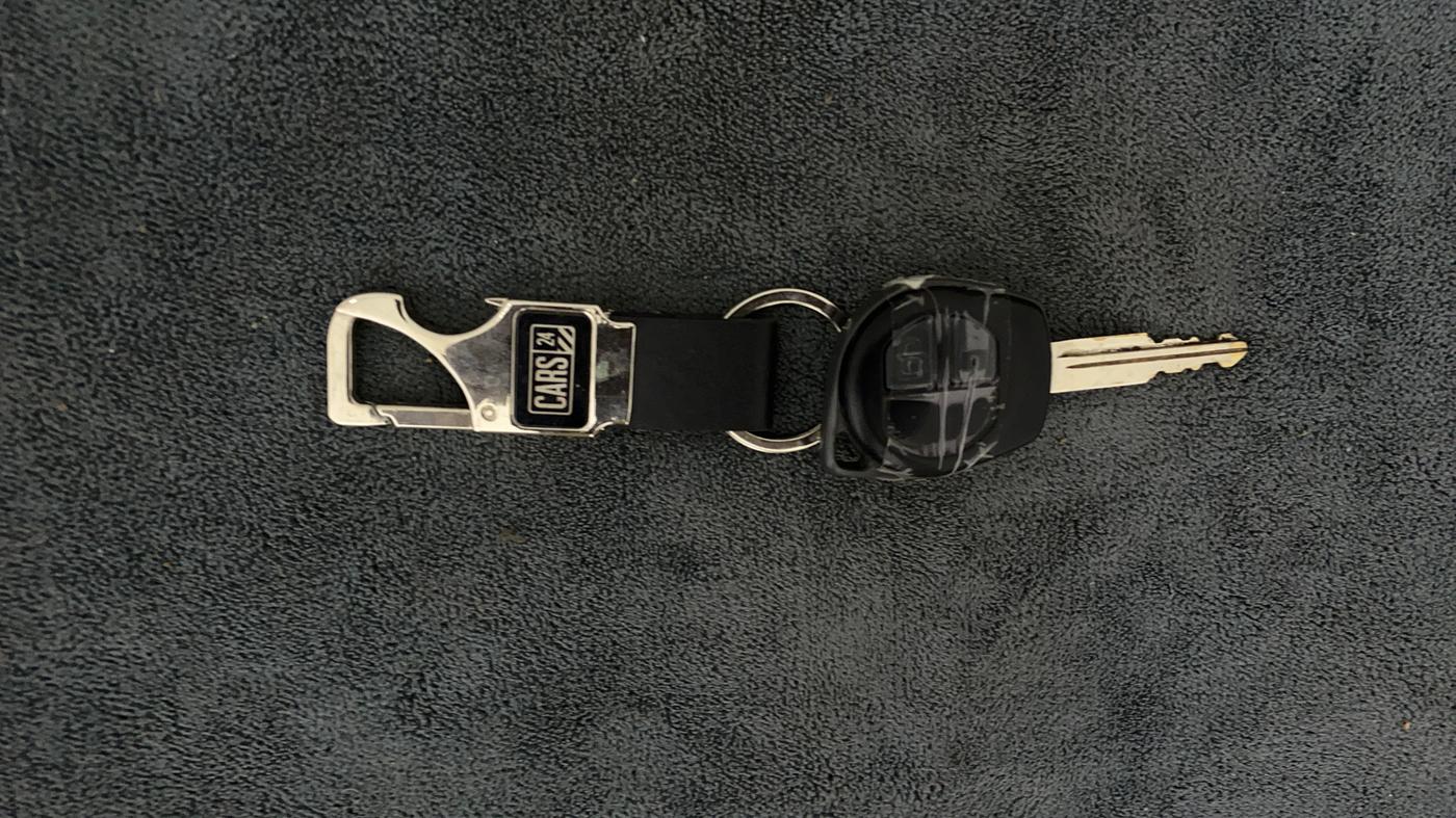 2022 Maruti Alto VXI, Petrol, Manual, 19,497 km, Key Close Up