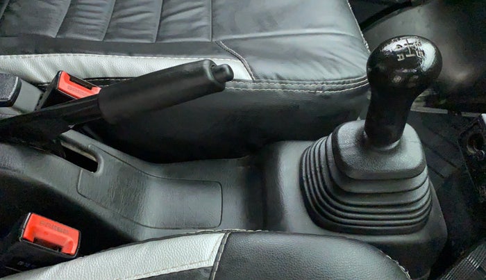 2018 Maruti Eeco 5 STR CNG WITH AC PLUSHTR, CNG, Manual, 35,109 km, Gear Lever