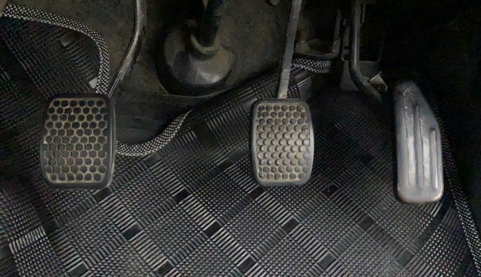 2018 Maruti Eeco 5 STR CNG WITH AC PLUSHTR, CNG, Manual, 35,109 km, Pedals