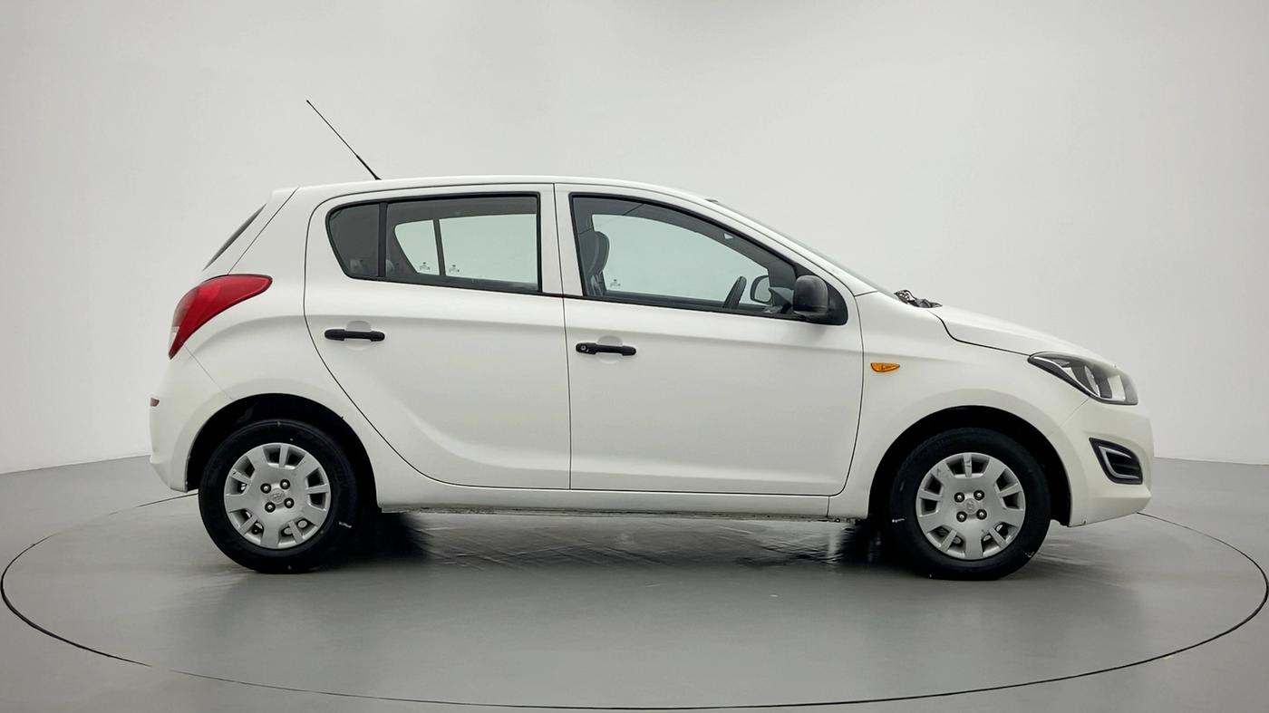 2013 Hyundai i20 ERA 1.4 CRDI, Diesel, Manual, Right Side View