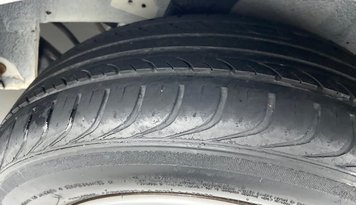 2013 Hyundai i20 ERA 1.4 CRDI, Diesel, Manual, Left Rear Tyre Tread