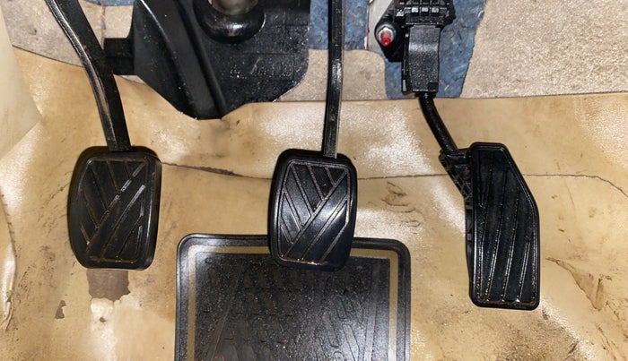 2022 Maruti Dzire VXI, Petrol, Manual, 25,955 km, Pedals