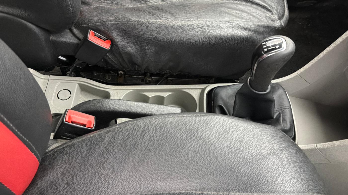 2019 Tata Tiago XZ PETROL, Petrol, Manual, 68,476 km, Gear Lever