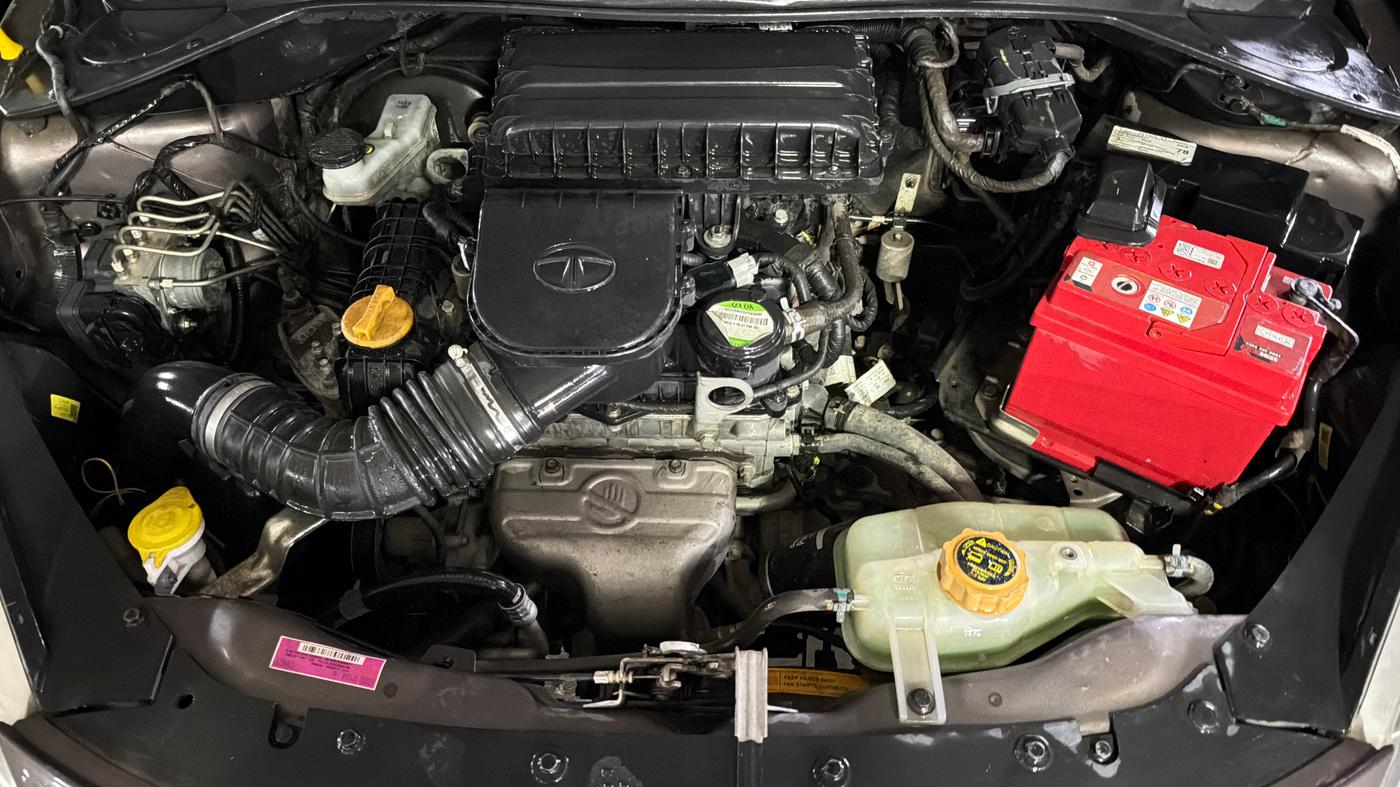 2019 Tata Tiago XZ PETROL, Petrol, Manual, 68,476 km, Engine View