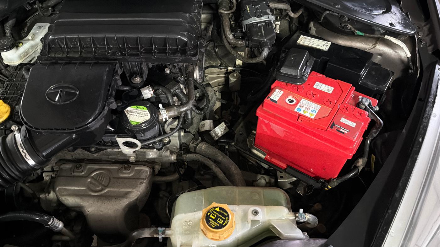 2019 Tata Tiago XZ PETROL, Petrol, Manual, 68,476 km, Engine View - Left