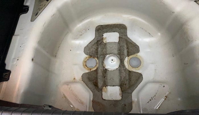 2017 Hyundai Elite i20 ASTA 1.2 (O), Petrol, Manual, 80,814 km, Spare Tyre