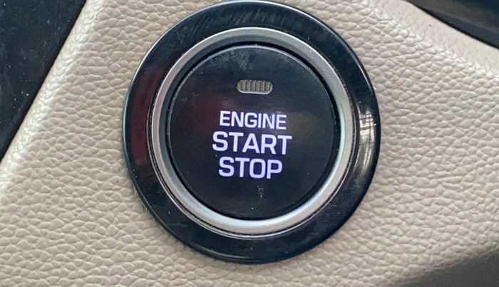 2017 Hyundai Elite i20 ASTA 1.2 (O), Petrol, Manual, 80,814 km, Keyless Start/ Stop Button