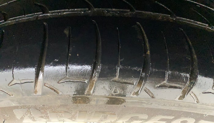 2017 Hyundai Elite i20 ASTA 1.2 (O), Petrol, Manual, 80,814 km, Left Rear Tyre Tread