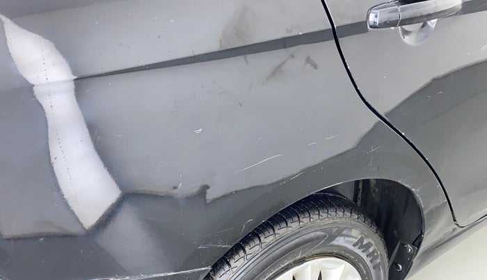 2015 Maruti Ciaz VXI, Petrol, Manual, 43,748 km, Right quarter panel - Minor scratches
