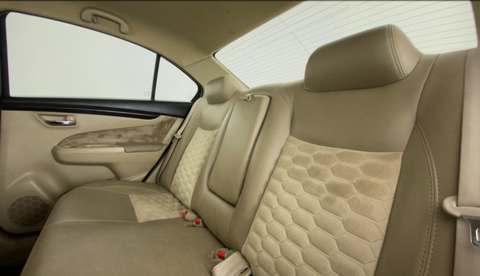 2015 Maruti Ciaz VXI, Petrol, Manual, 43,748 km, Right Side Rear Door Cabin