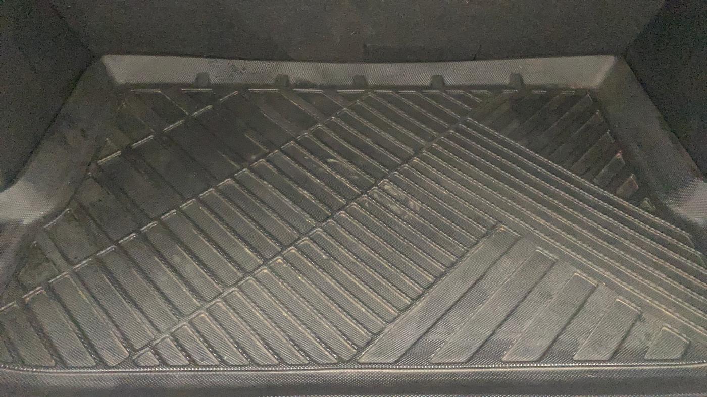 2022 Maruti BREZZA VXI AT SMART HYBRID, Petrol, Automatic, 10,563 km, Boot Inside